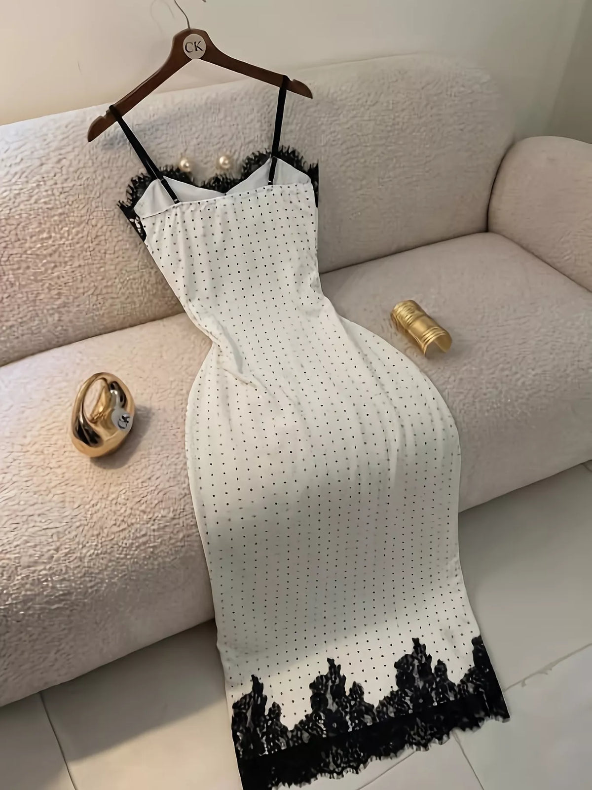 Olivia Grace - White - Everyday Elegance - Code Elegance