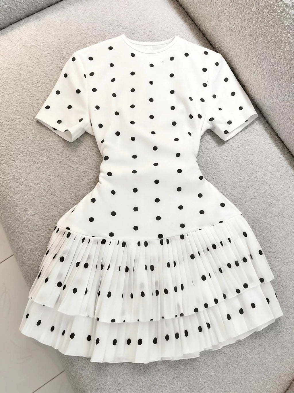 Elara Grace - White - Everyday Elegance - Code Elegance