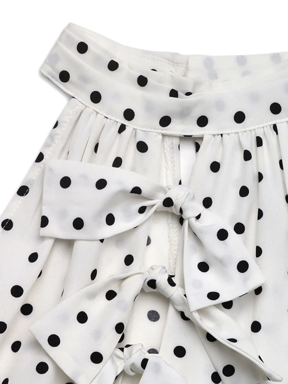 Mila Poise - White - Everyday Elegance - Code Elegance