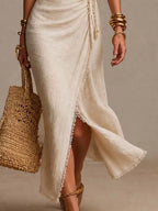 Camille Poise - Beige - Everyday Elegance - Code Elegance